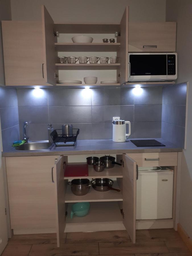 Bela - Pokoje Z Aneksami I Apartamenty Kolobrzeg Bagian luar foto
