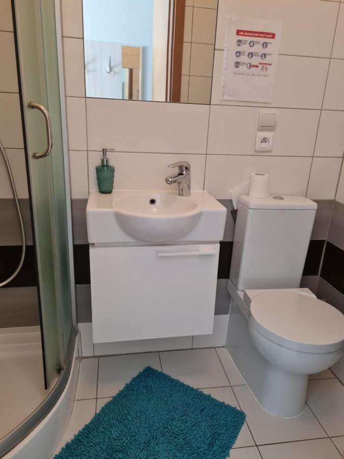 Bela - Pokoje Z Aneksami I Apartamenty Kolobrzeg Bagian luar foto