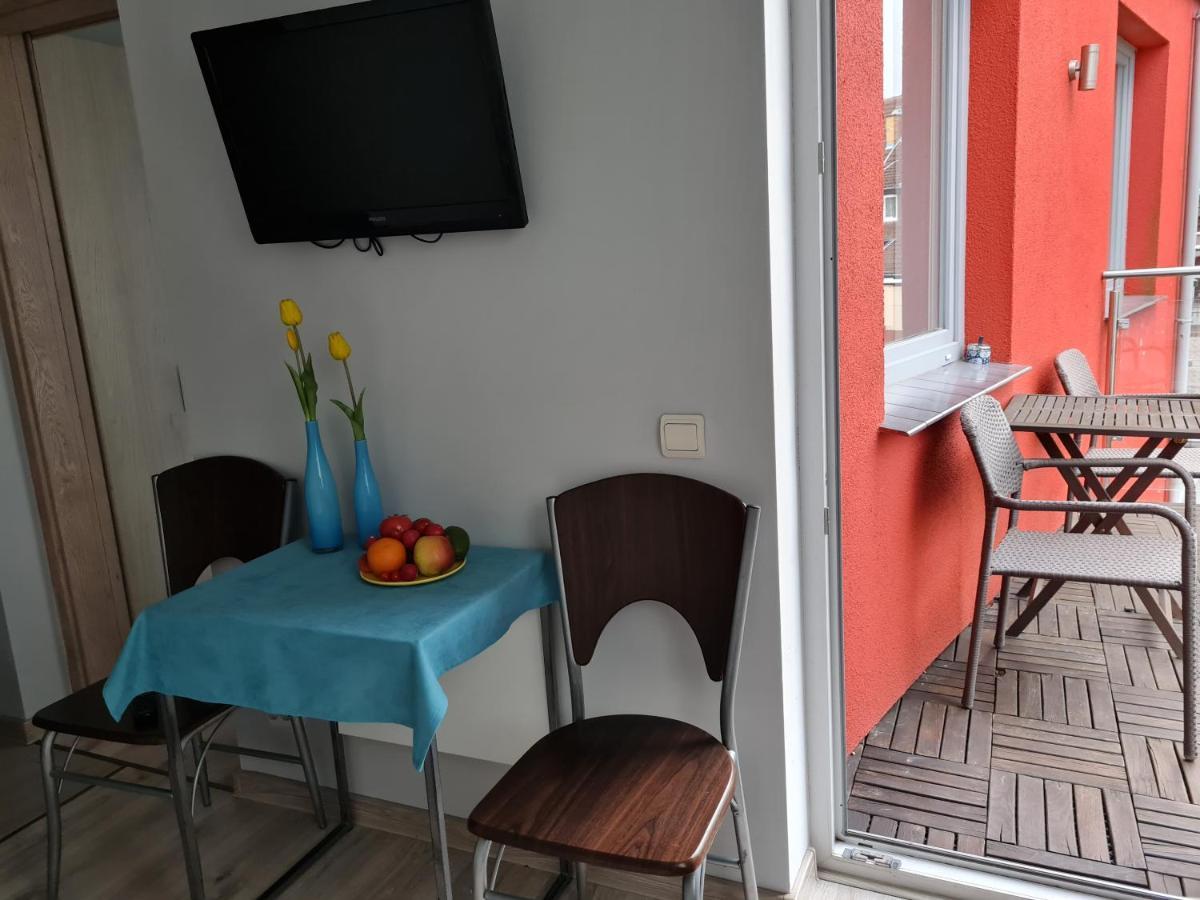 Bela - Pokoje Z Aneksami I Apartamenty Kolobrzeg Bagian luar foto