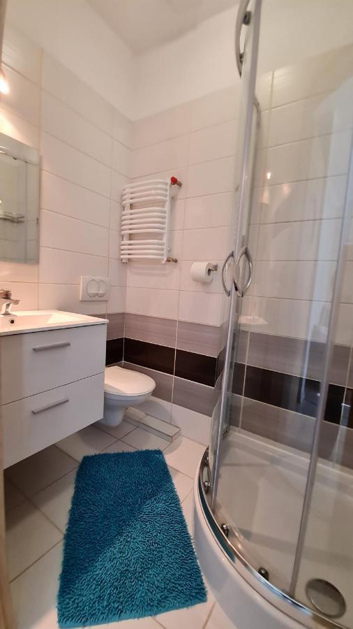 Bela - Pokoje Z Aneksami I Apartamenty Kolobrzeg Bagian luar foto