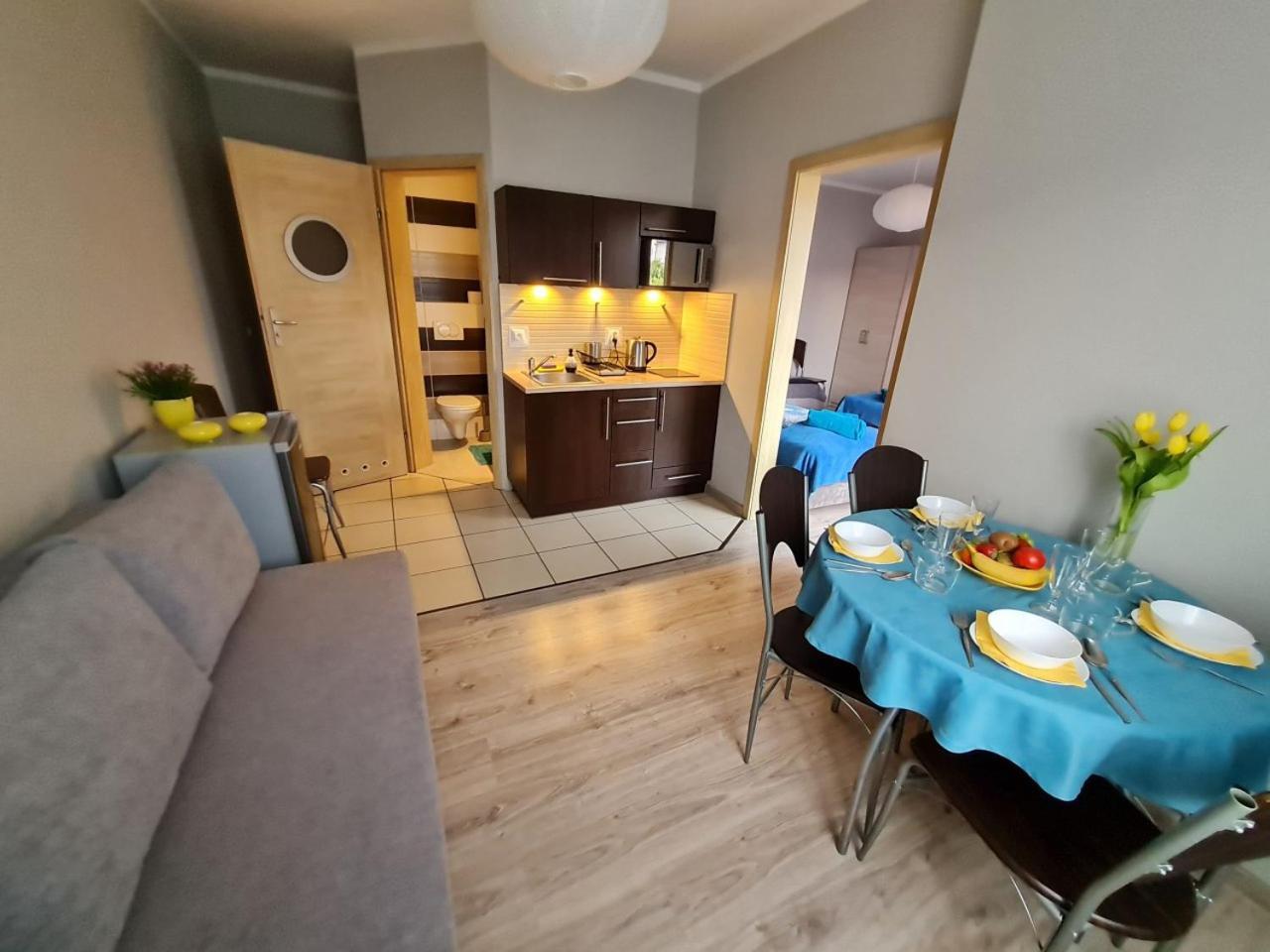 Bela - Pokoje Z Aneksami I Apartamenty Kolobrzeg Bagian luar foto