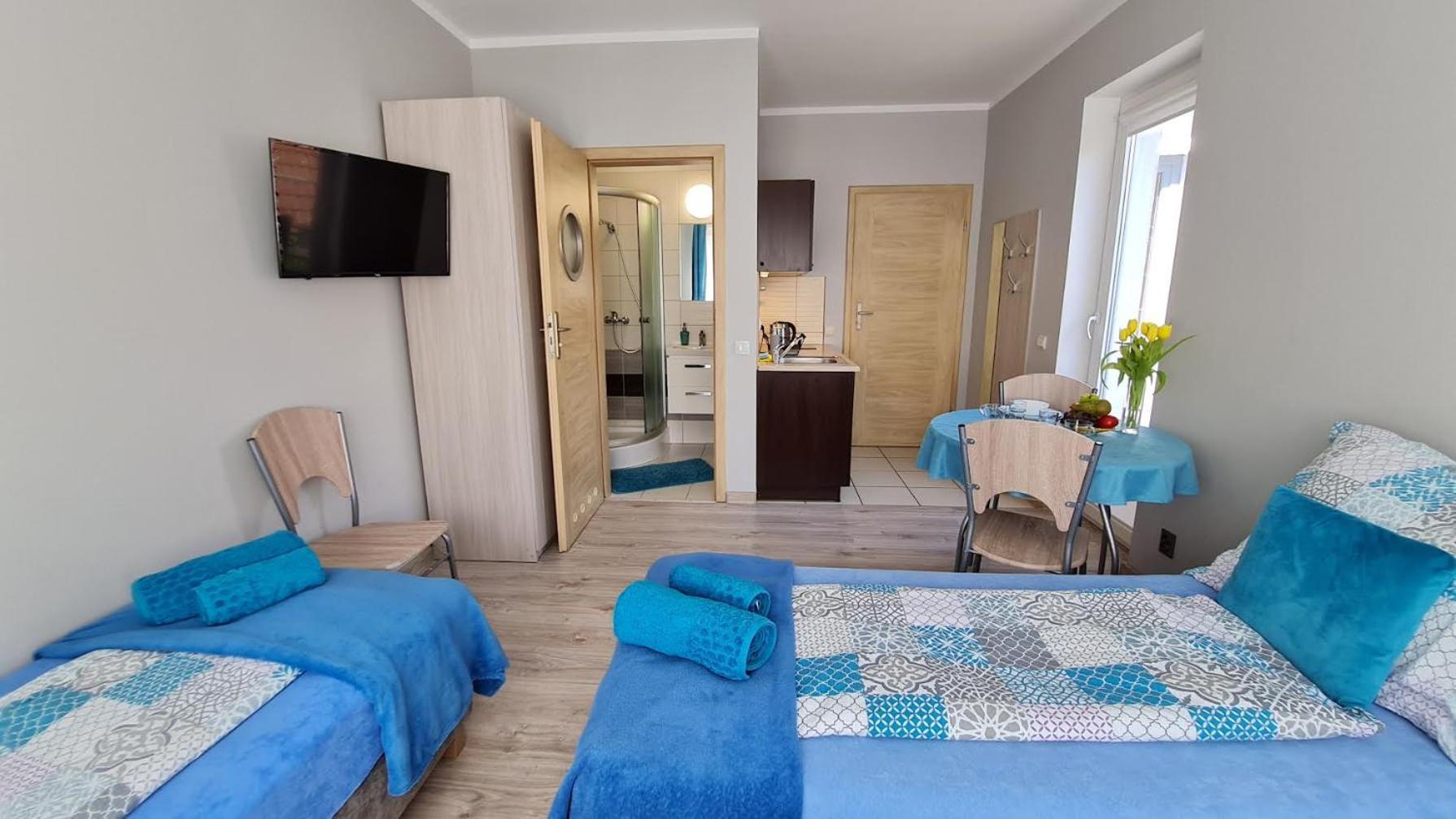 Bela - Pokoje Z Aneksami I Apartamenty Kolobrzeg Bagian luar foto