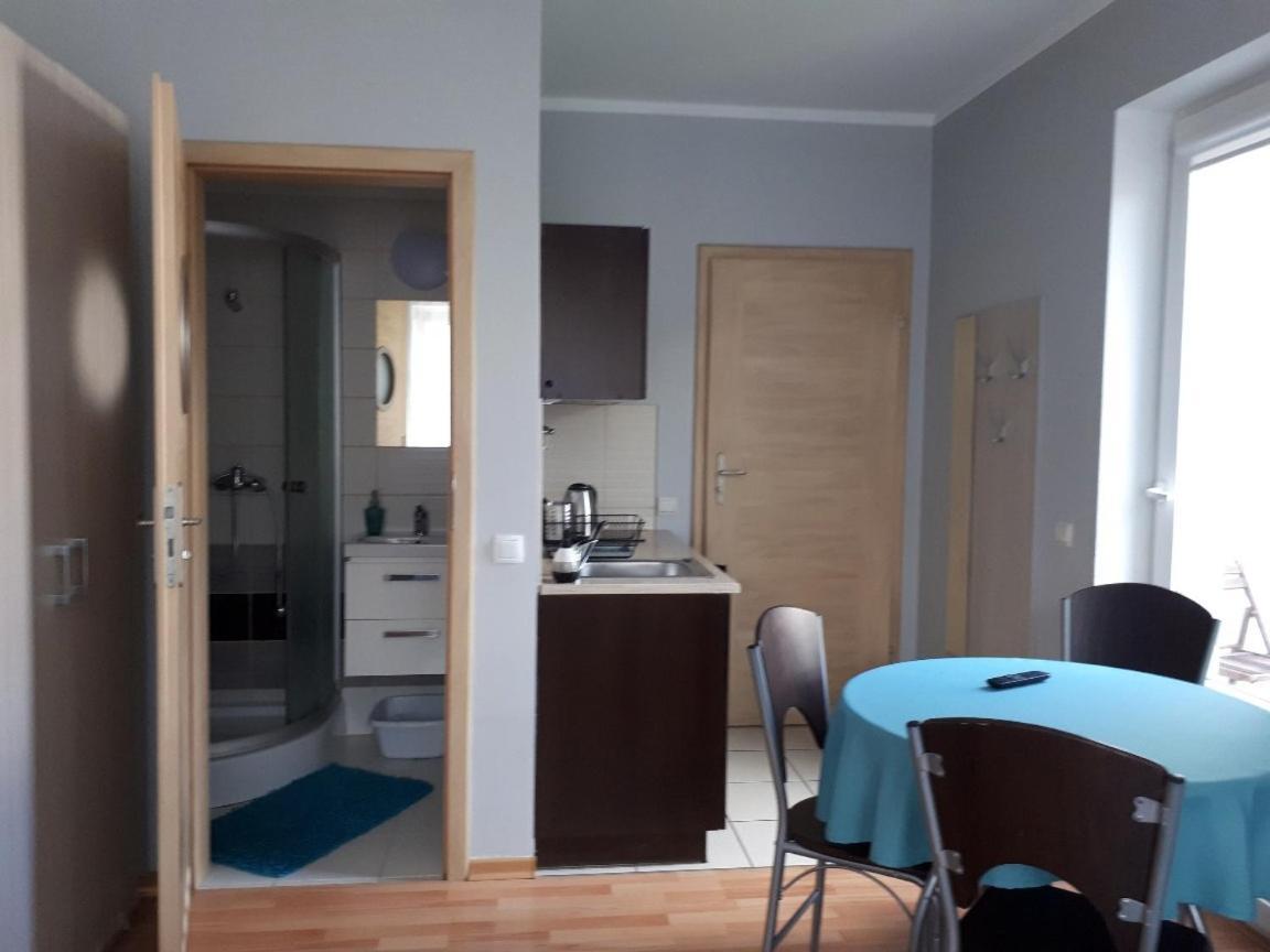 Bela - Pokoje Z Aneksami I Apartamenty Kolobrzeg Bagian luar foto